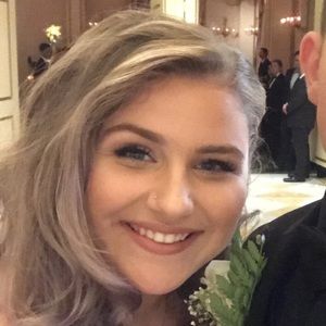 Meet your Posher, Isabella